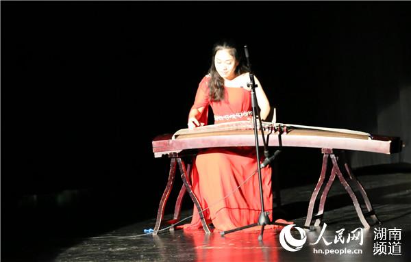 湖南中医药大学传统功法巡演团北欧行获好评【6】